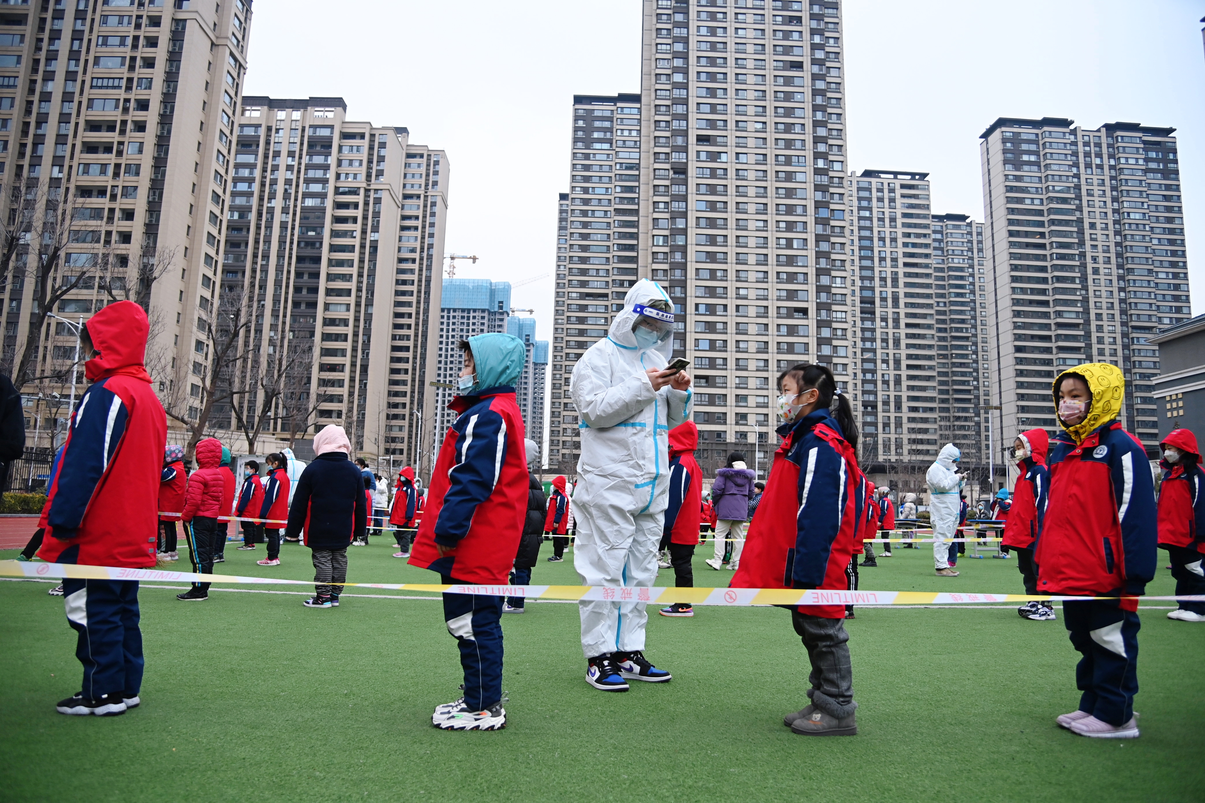 温暖有序少华街小学全员核酸检测筑牢校园防疫屏障