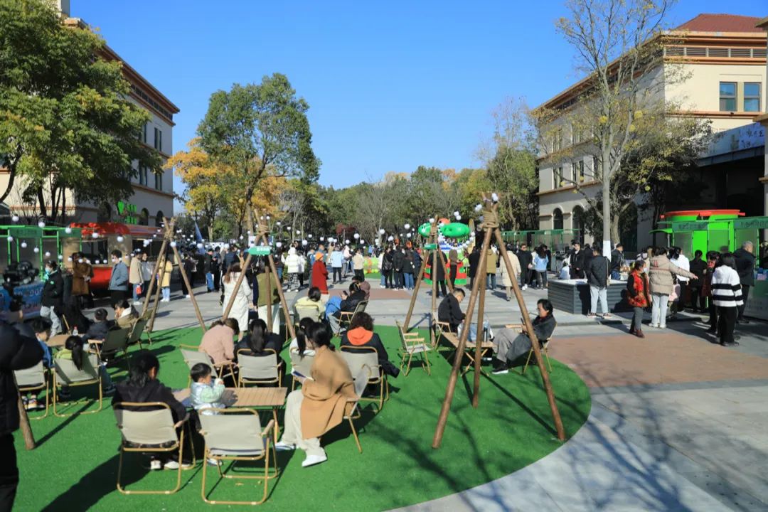 让小城更加温暖更有品位南通海门东布洲青年艺术市集启幕