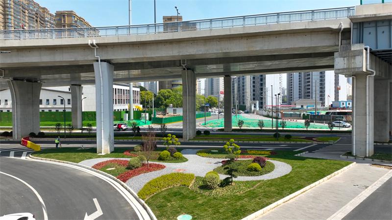 华新大桥华新大桥兴昌路侧桥下空间—景观绿化生态空间.