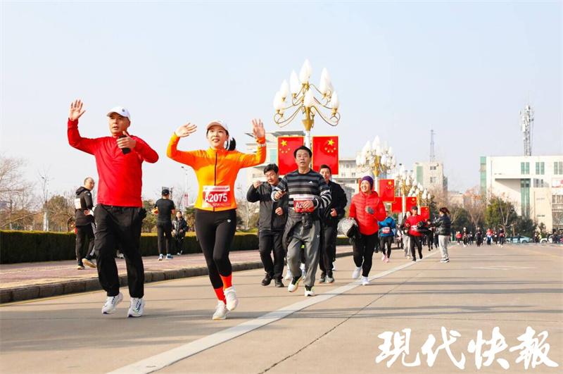 活動線路以濱海縣體育中心廣場為起點,途經富康