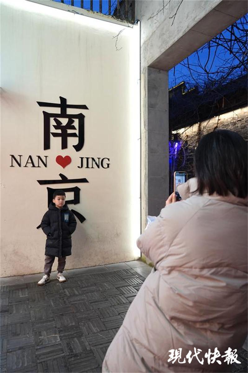 火出圈南京这些网红墙你打卡过几个