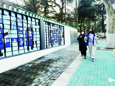 蓝旗街塑造有文化的慢行环境。 南京日报/紫金山新闻记者 何钢 摄