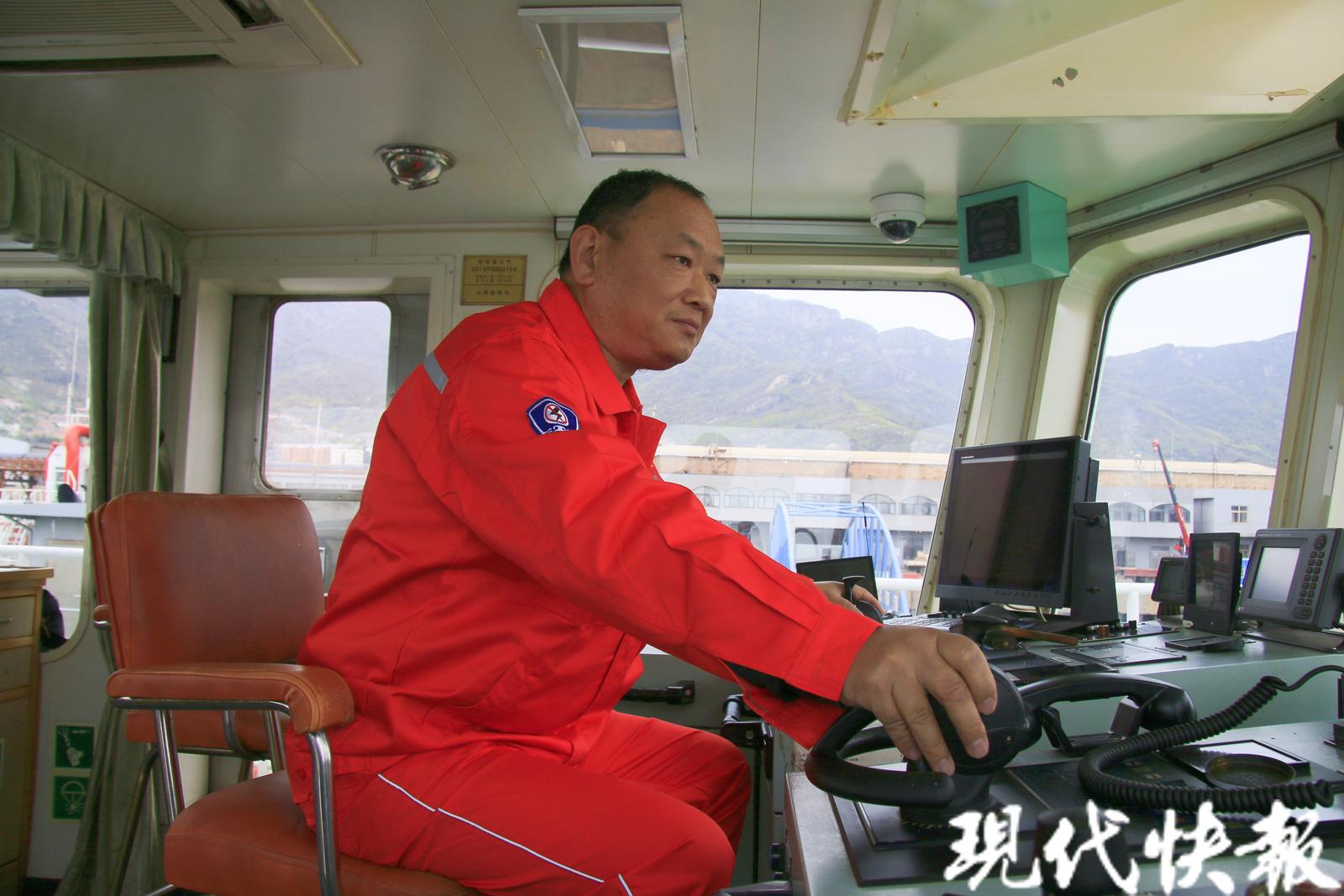 外籍船员海上发病连云港轮驳紧急救援