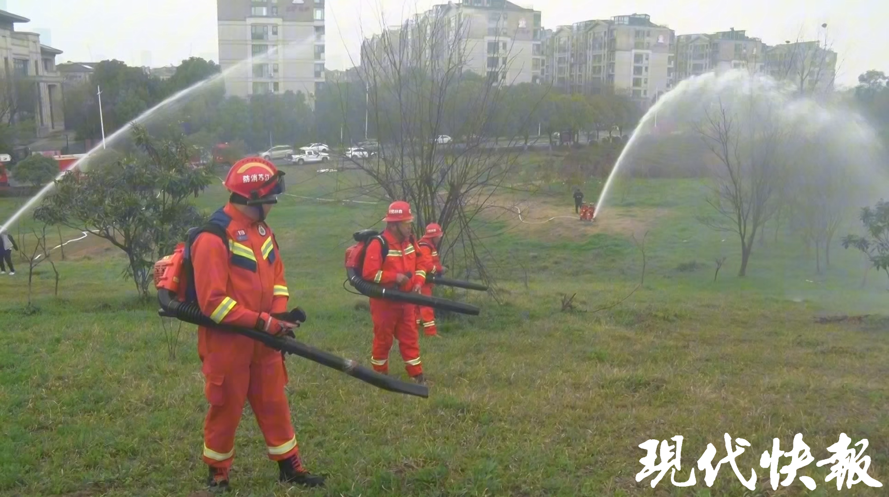 南京消防开展森林灭火救援演练