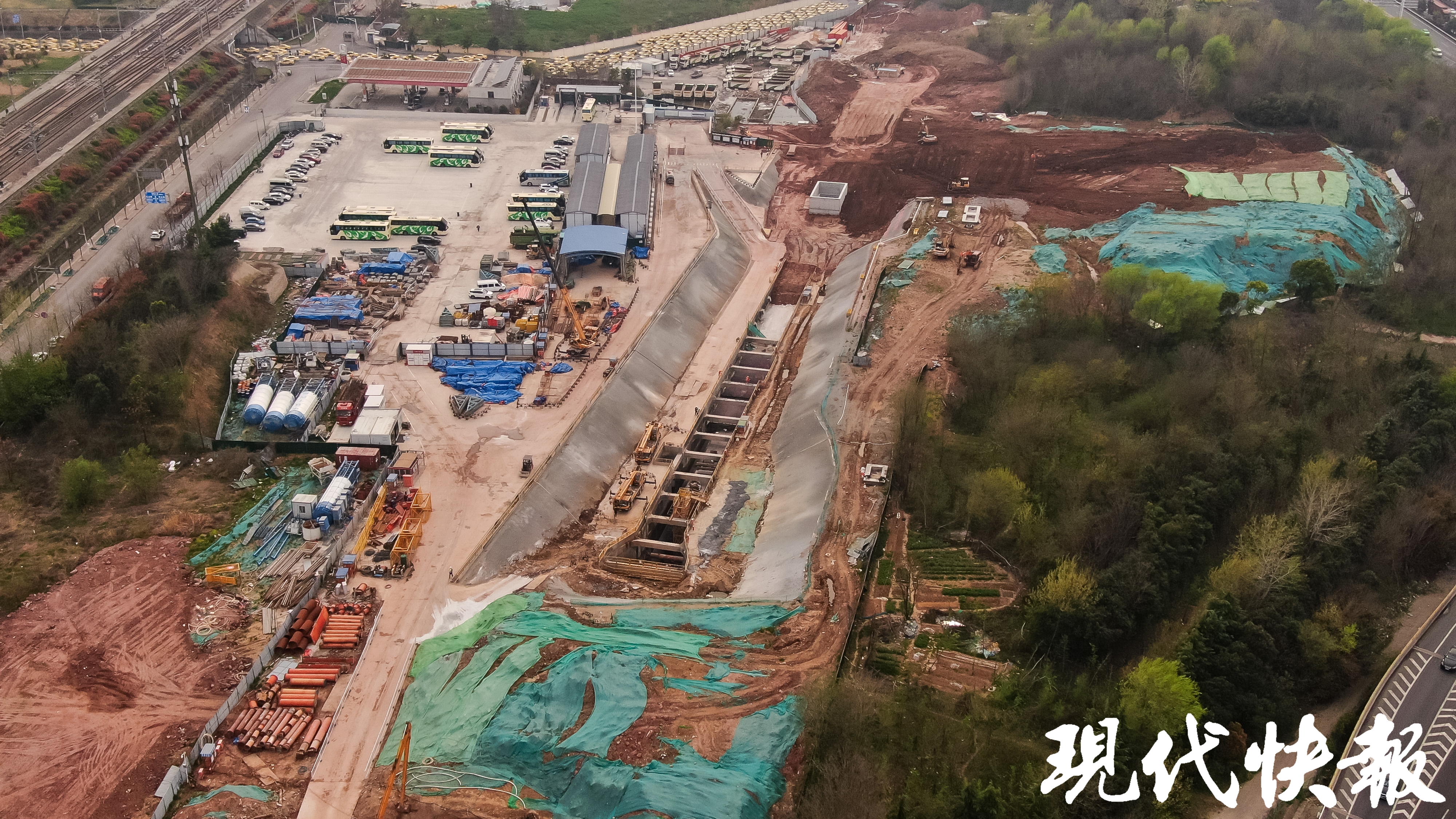 宁芜铁路扩能改造工程南京南隧道明挖暗埋段本月完工