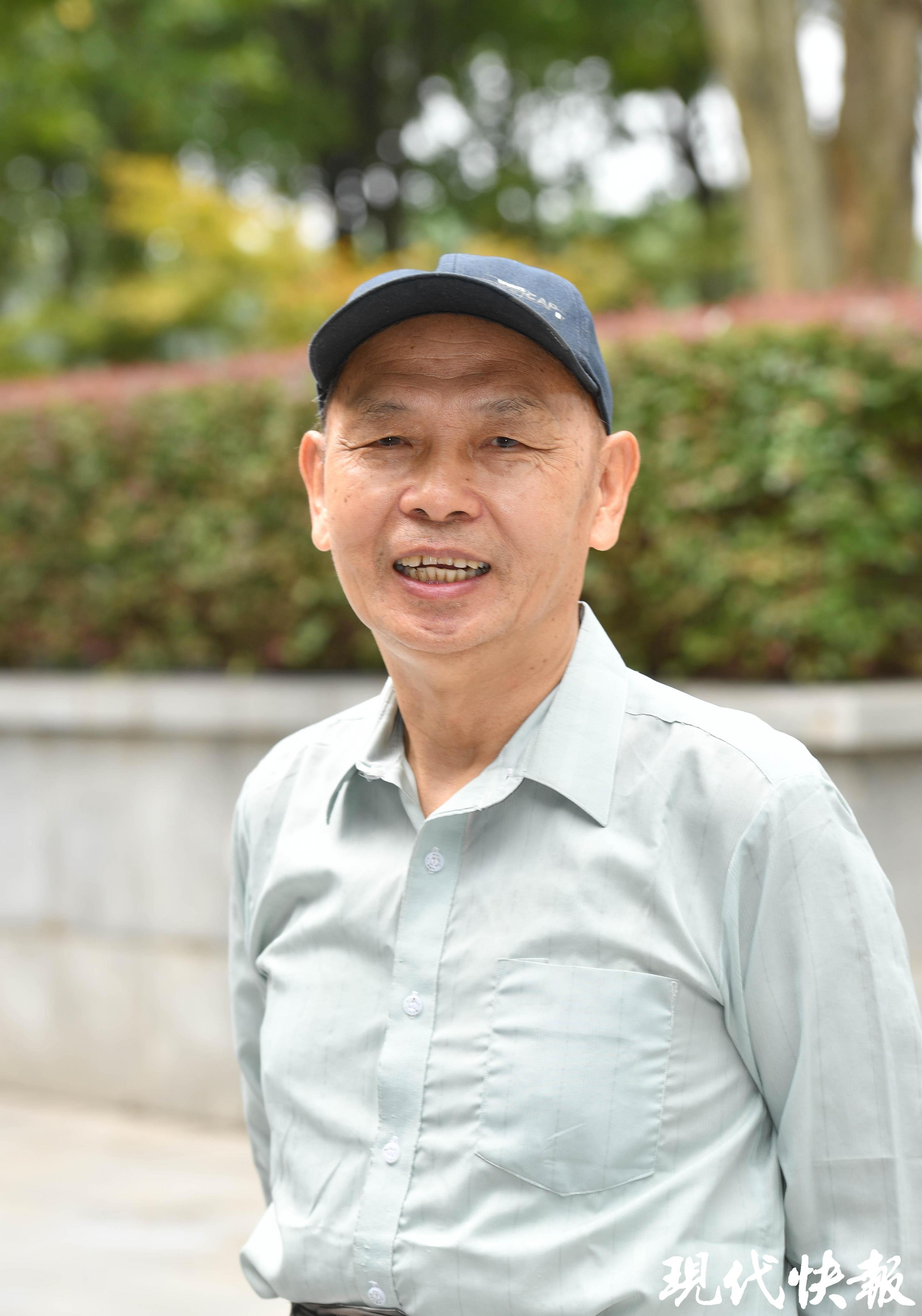 "省十届至十二届人大代表,南京市胸科医院心血管外科主任唐进心潮澎湃