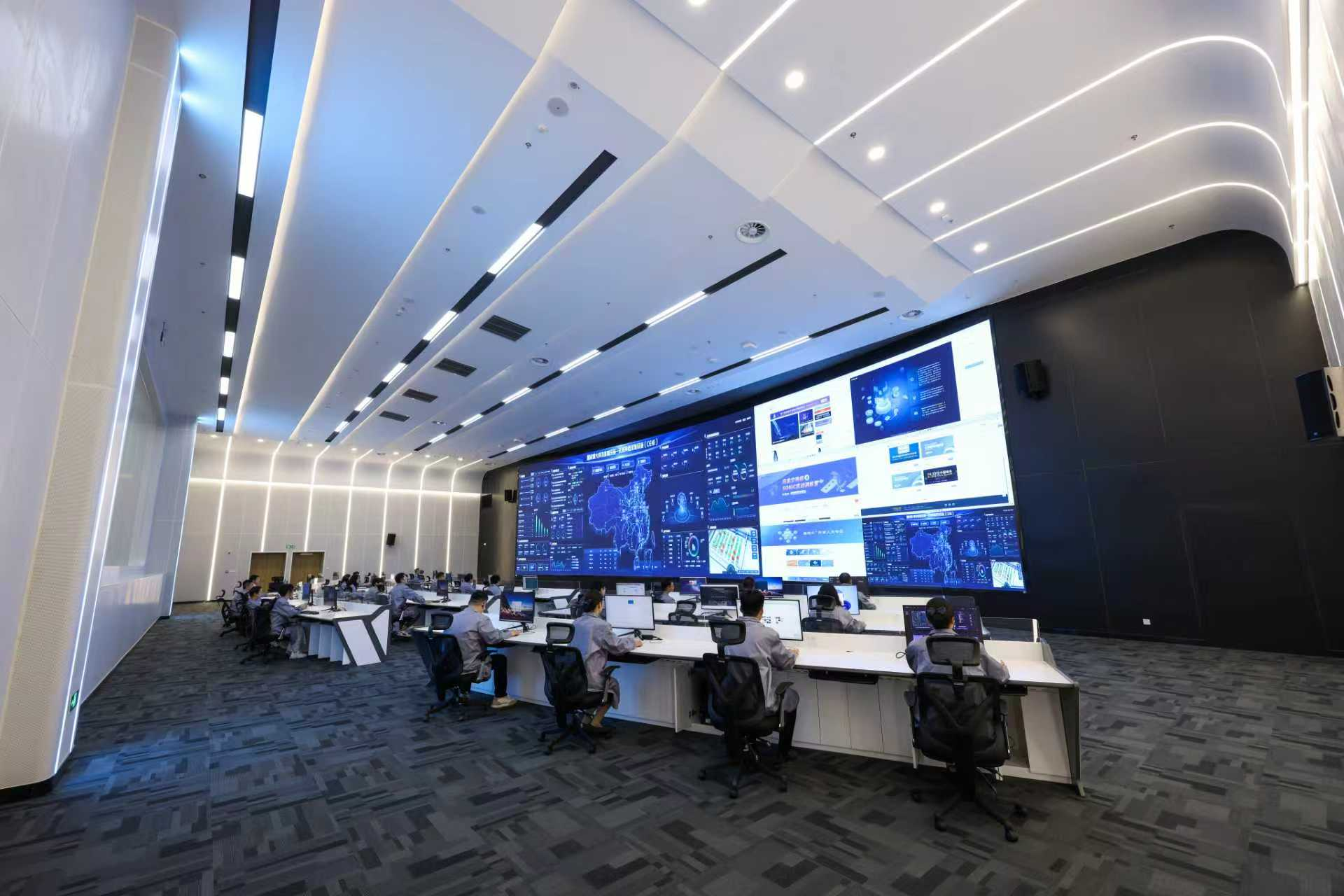 12月3日，未来网络试验设施在南京通过国家验收，正式投入运行。