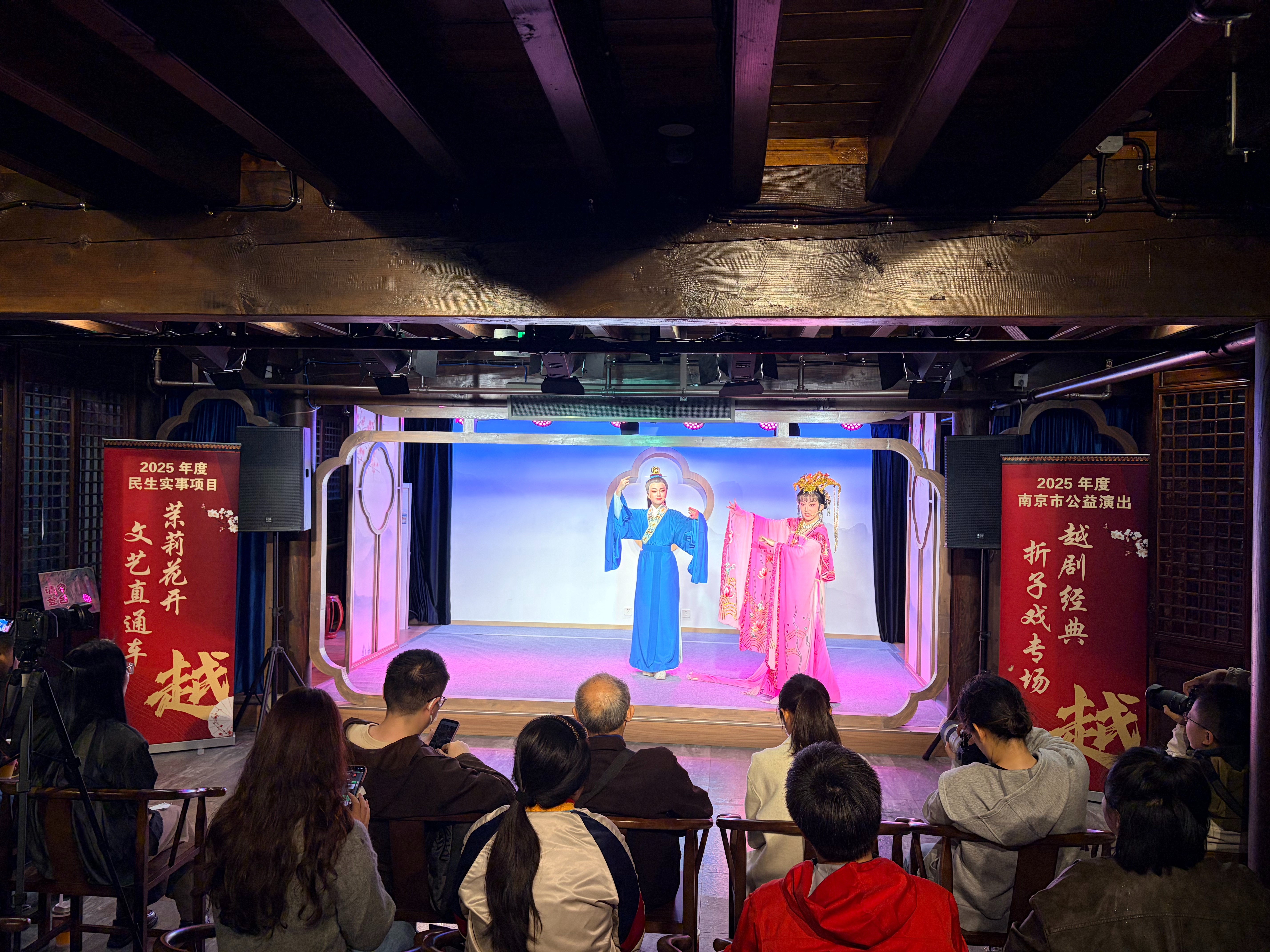 “茉莉花开”文艺直通车开进南京老门东。主办方供图